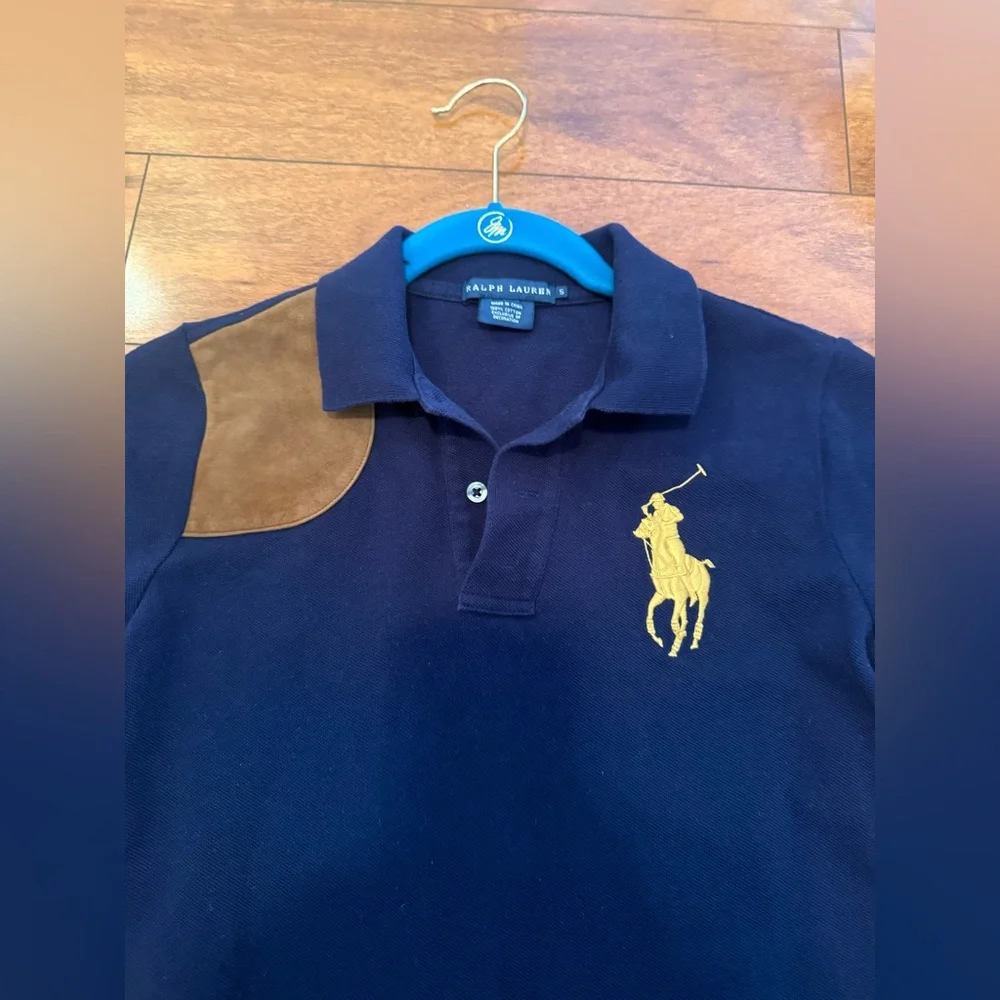 Ralph Lauren Women’s Polo Shirt in Navy with Gold Emblem